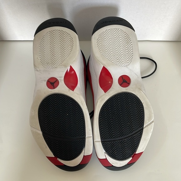 Jordan Men's Black and Red Sneakers Size 11.5 Upper Leather White Gym Red Black - Picture 9 of 13